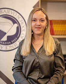  Arnela Herenda 