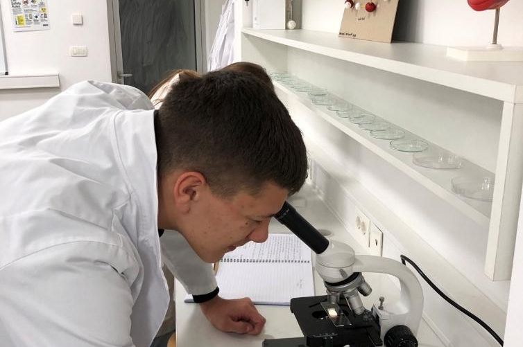 Kombinirane prirodne nauke Biologija - praktična nastava 3