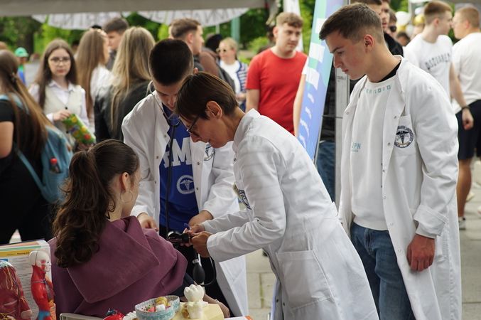 European Medical College (EMC) na Sajmu srednjih škola Kantona Sarajevo 12