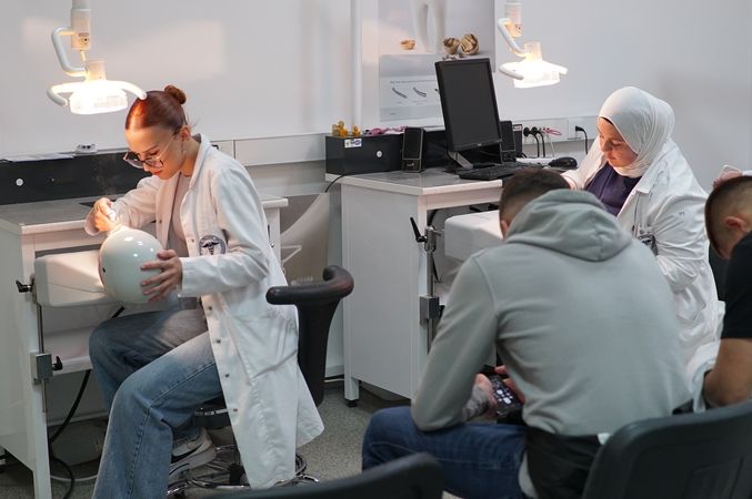 Posjeta učenika Evropskog medicinskog koledža Univerzitetu SSST 2