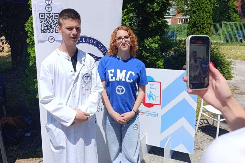 Učenici EMC-a predstavili radionicu „Koliko su vam čiste ruke?“ na Sarajevo Maker Faire 2026 7